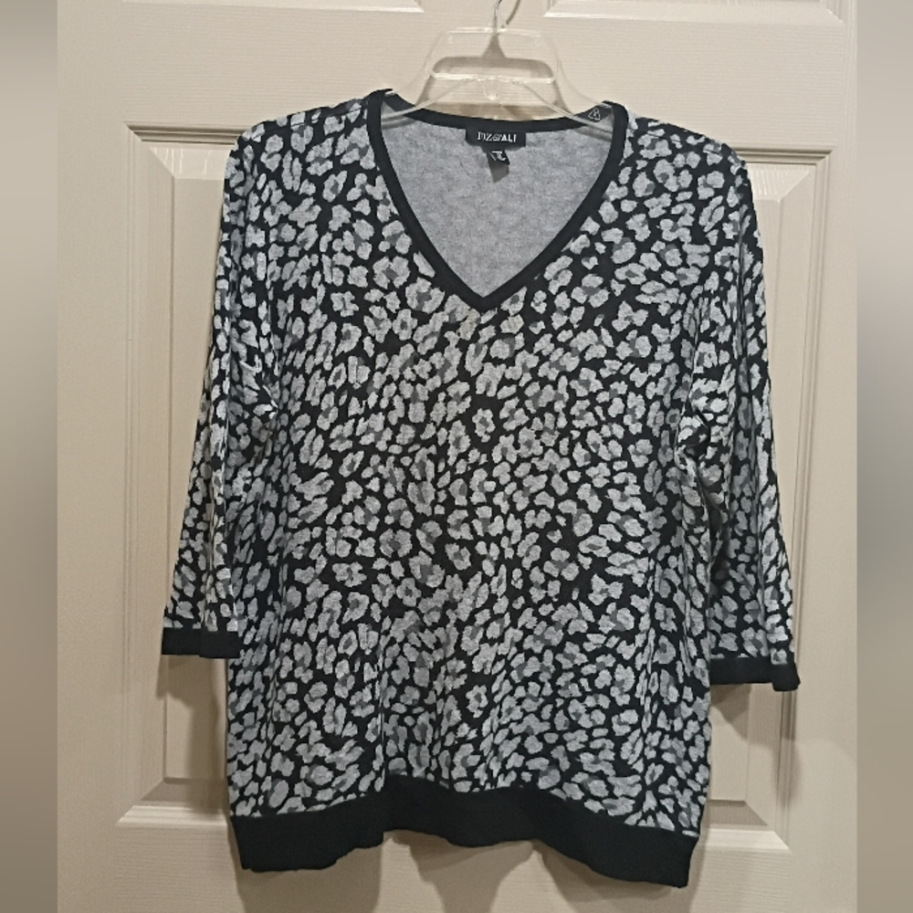 ROZ & ALI animal Print Plus Size Sweater 1x